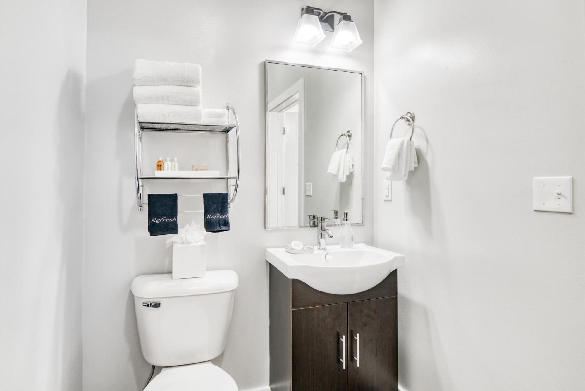 Cozysuites Music Row Bold 1Br W Free Parking ナッシュビル エクステリア 写真